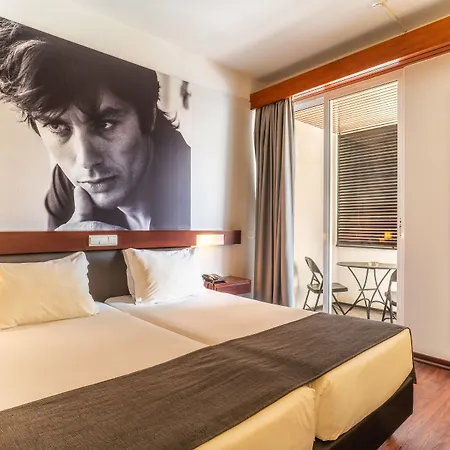 Hotel Do Carmo 3*