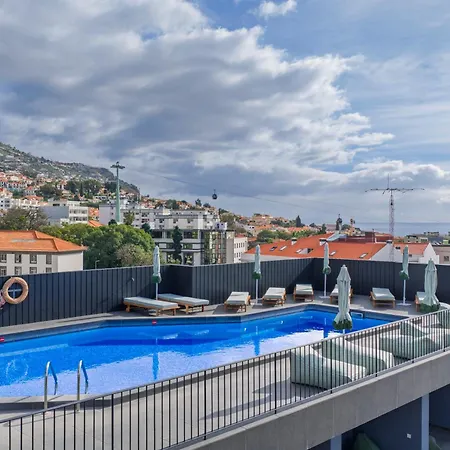 Hotel The Editory Garden Carmo Funchal (Madeira)
