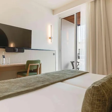 The Editory Garden Carmo 3*