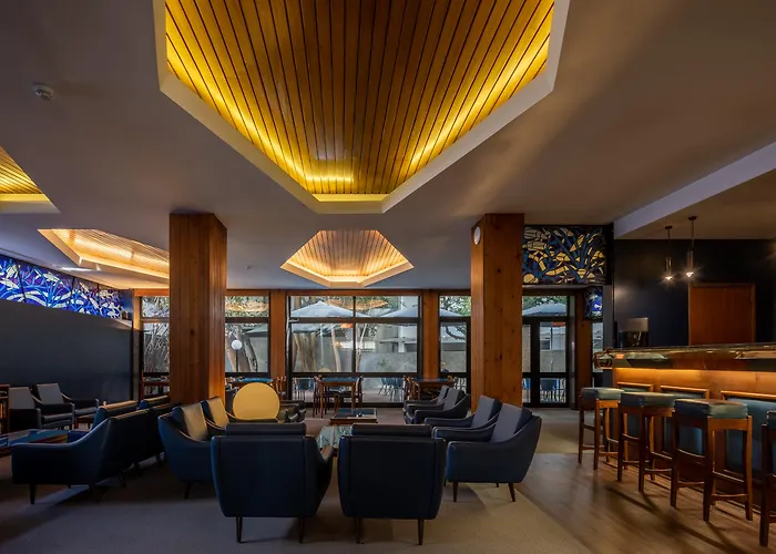 The Editory Garden Carmo