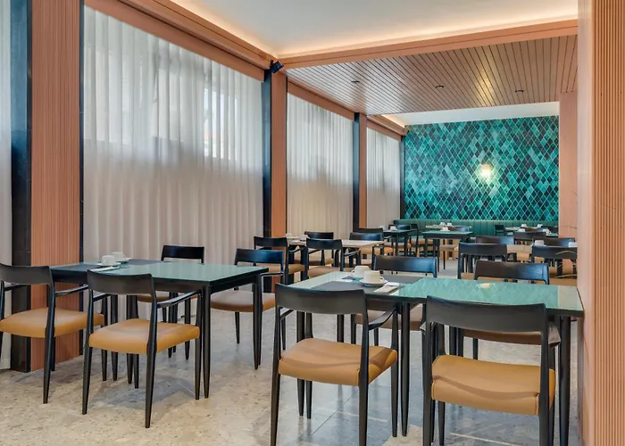 The Editory Garden Carmo Hotel Funchal (Madeira)