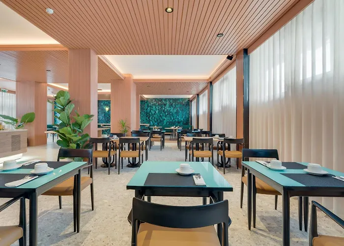 The Editory Garden Carmo Hotel Funchal (Madeira)