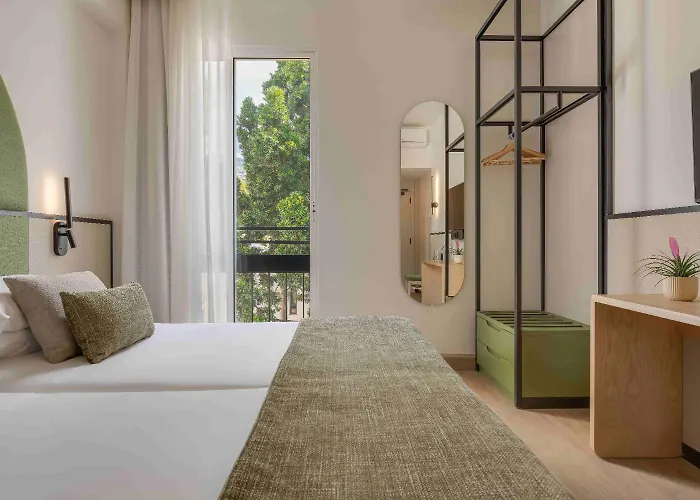 The Editory Garden Carmo Hotel