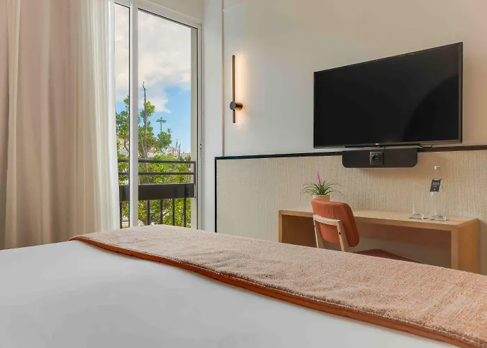 Hotel The Editory Garden Carmo Funchal (Madeira)