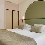 מלון The Editory Garden Carmo 3*