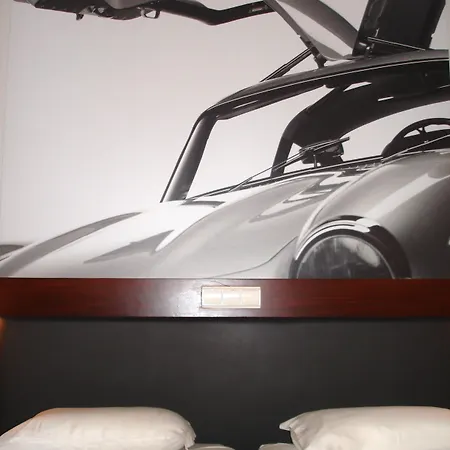 ドゥ カルモ ホテル 3*