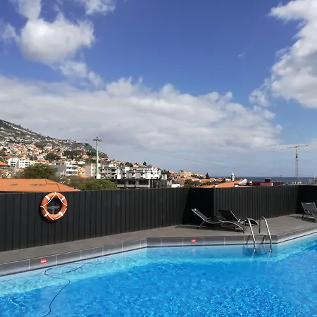 The Editory Garden Carmo 3*