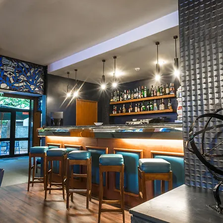 ホテル ドゥ カルモ