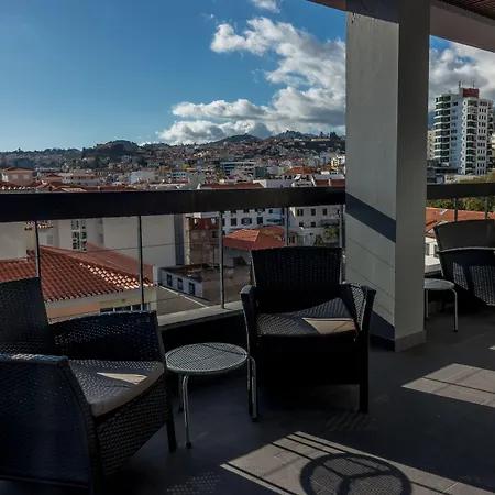 ホテル ドゥ カルモ