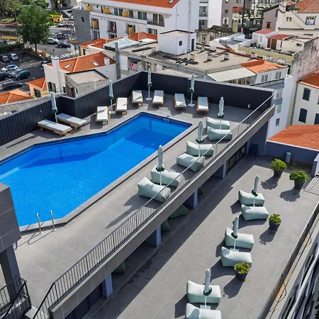 Hotel The Editory Garden Carmo