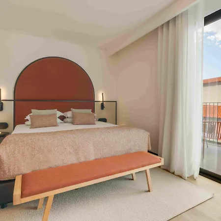 The Editory Garden Carmo 3*