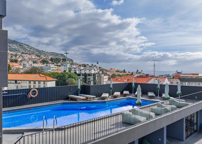 Hotel The Editory Garden Carmo Funchal (Madeira)