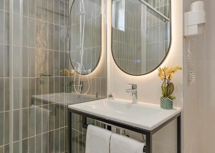 Hotel The Editory Garden Carmo 3*