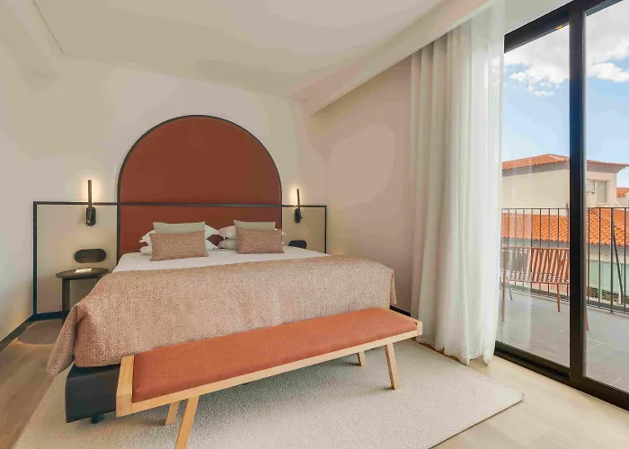 The Editory Garden Carmo 3*