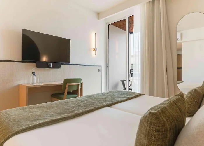 The Editory Garden Carmo 3*