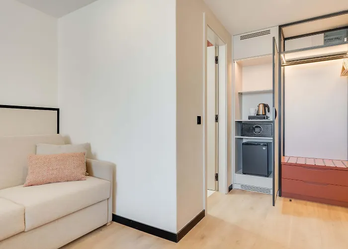 The Editory Garden Carmo 3*